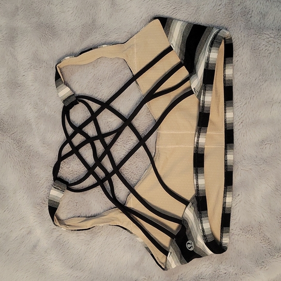 Lululemon - Free To Be Bra - Wild - Size 6 - Picture 2 of 3